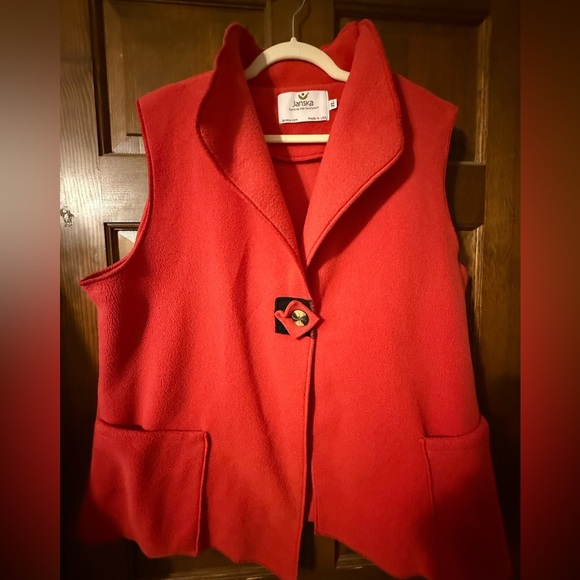 Janska Jackets & Blazers - Janska vintage fleece vest XL NWOT made in USA